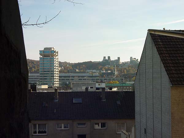 Nordstadtblick-auf-SSKhochhaus-und-Uni-auf-den-Suedhoehen
